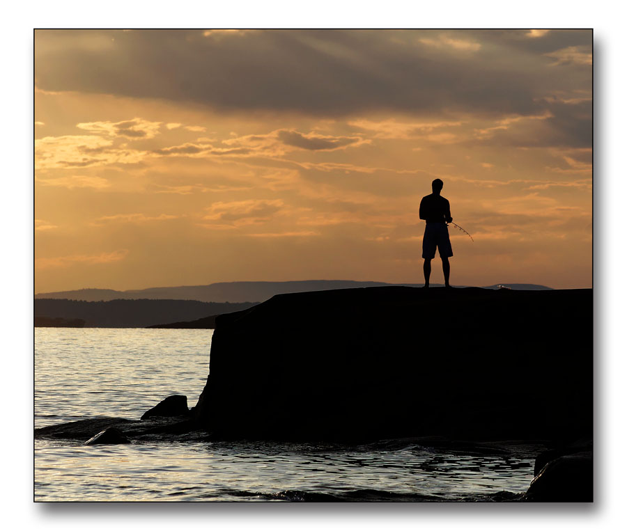 photo "Fishing at sunset" tags: landscape, sunset, water