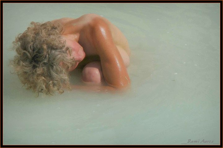 photo "a good fresh bath" tags: portrait, nude, woman