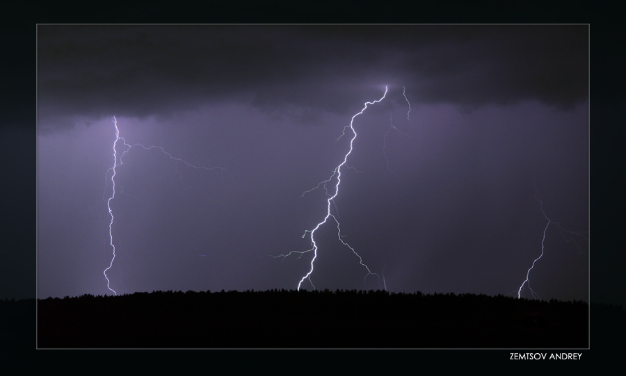 photo "Thunderbolt" tags: landscape, clouds, night