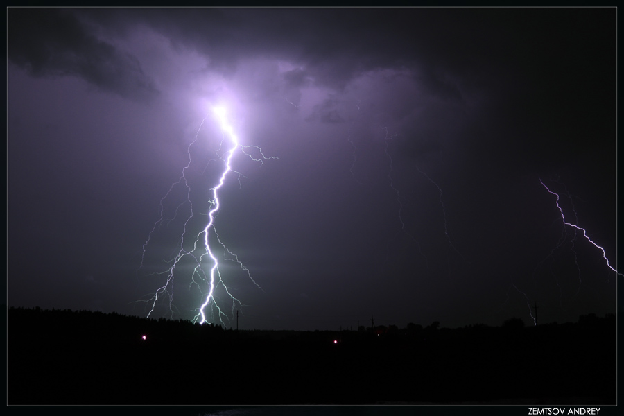 photo "Thunderbolt" tags: landscape, clouds, night