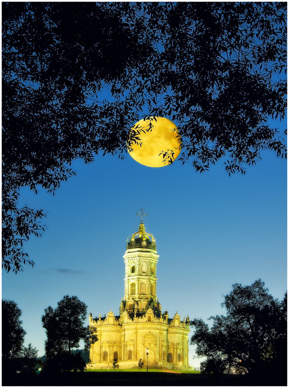 фото "Храм Знамения. Луна." метки: пейзаж, 