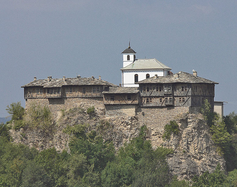 фото "Glojene monastery St George the Victorious" метки: архитектура, путешествия, пейзаж, Европа