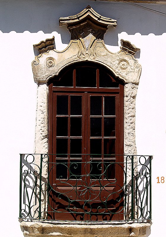 фото "A very old window..." метки: архитектура, пейзаж, 