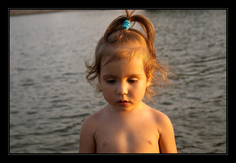 photo "The summer has passed... And the sun irons a leather softly, speaking good-bye a gentle hand." tags: portrait, children