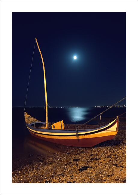 photo "Boat at moonlight" tags: landscape, travel, Europe, night