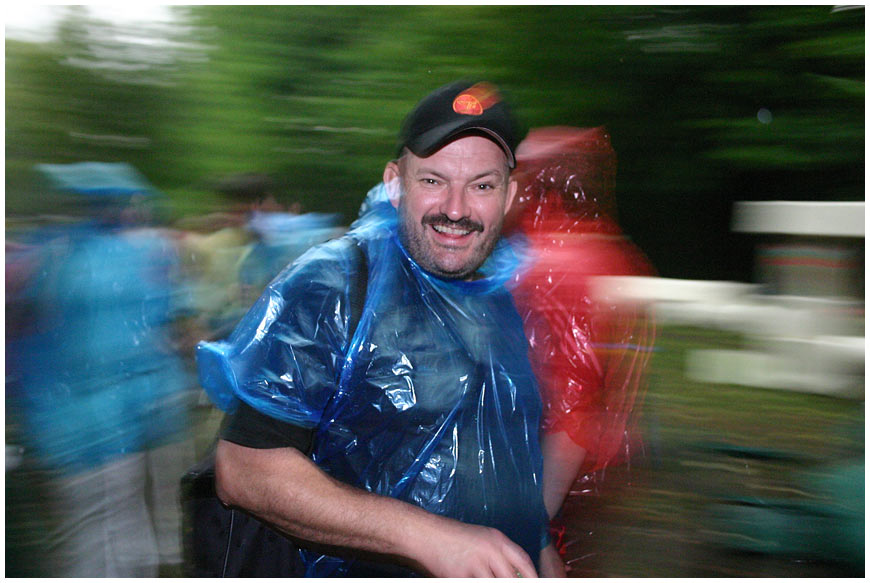 photo "Splash of optimism under a summer rain" tags: portrait, genre, man