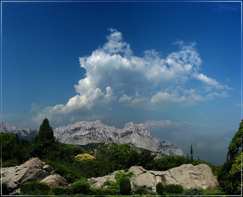 photo "Atmosphere." tags: landscape, clouds, mountains