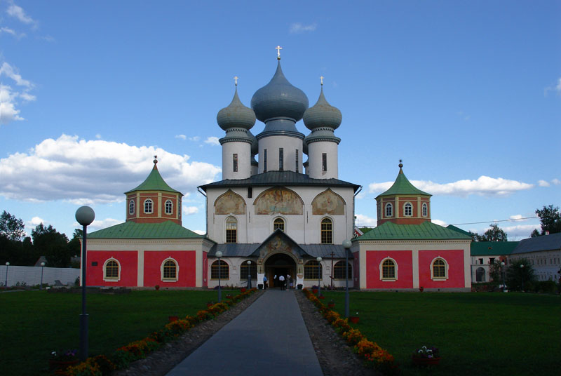 Тихвинский монастырь карта