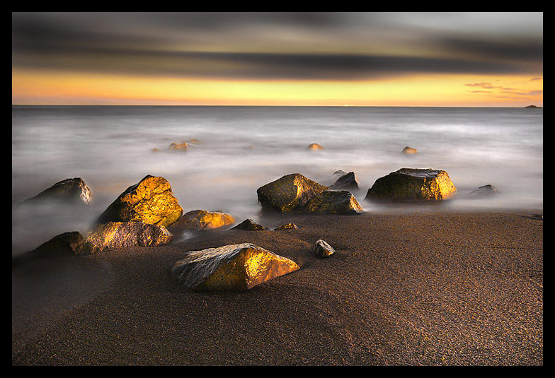 photo "Beach of Gold Stones" tags: landscape, sunset