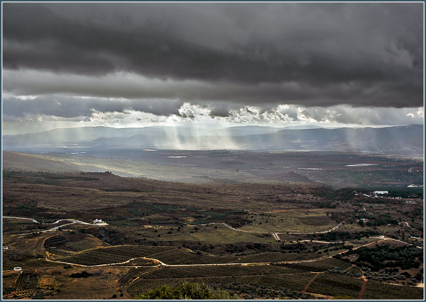 photo "Someplace rain..." tags: landscape, clouds