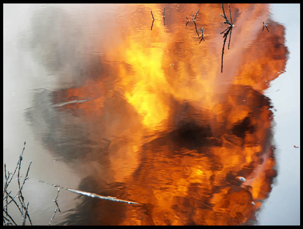 photo "The Reflection of the Crock." tags: misc., genre, 