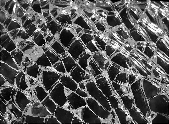 photo "broken glass" tags: abstract, macro and close-up, 