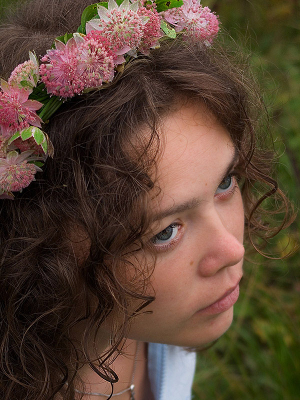 photo ",,," tags: portrait, woman