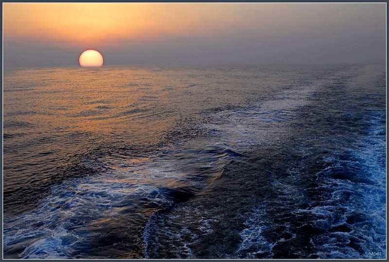 фото "Open Sea Sunrise" метки: пейзаж, вода, закат
