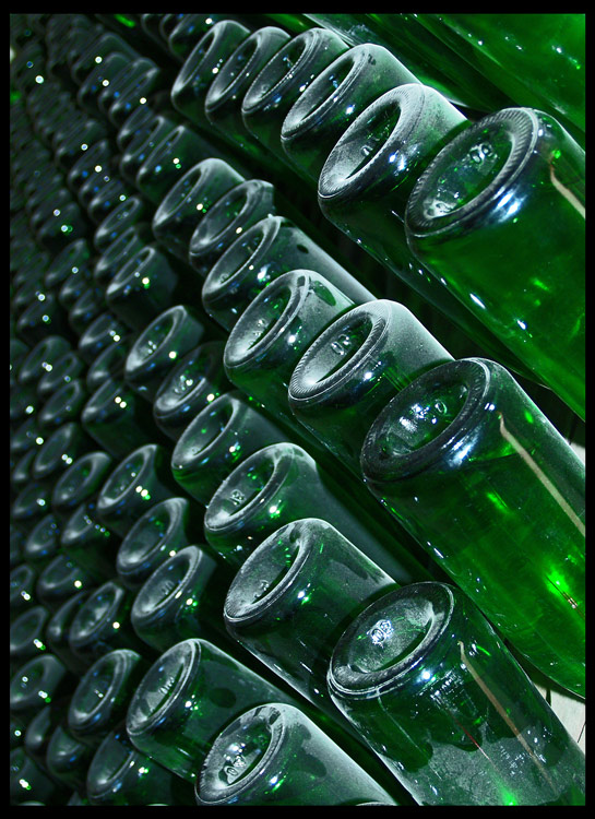 photo "Bottles" tags: macro and close-up, 