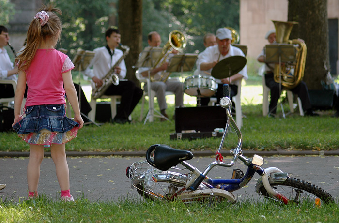 photo "The young music fan" tags: genre, 