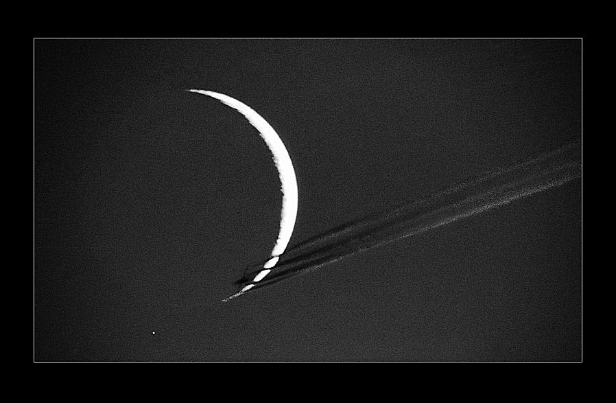 photo "Flight to the moon" tags: black&white, landscape, night