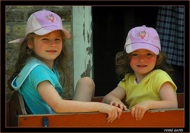 photo "little girls" tags: portrait, travel, children
