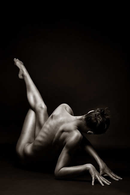 photo "..." tags: nude, black&white, 
