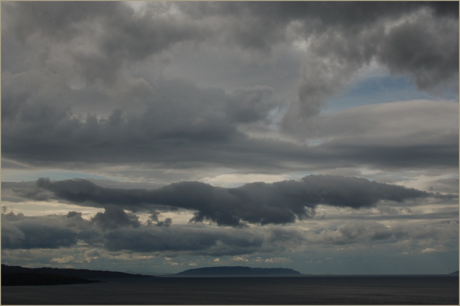 photo "Ominous sky" tags: landscape, water