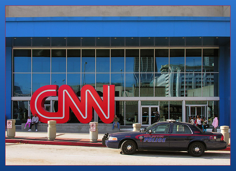 фото "CNN: отражая реальность..." метки: архитектура, разное, пейзаж, 