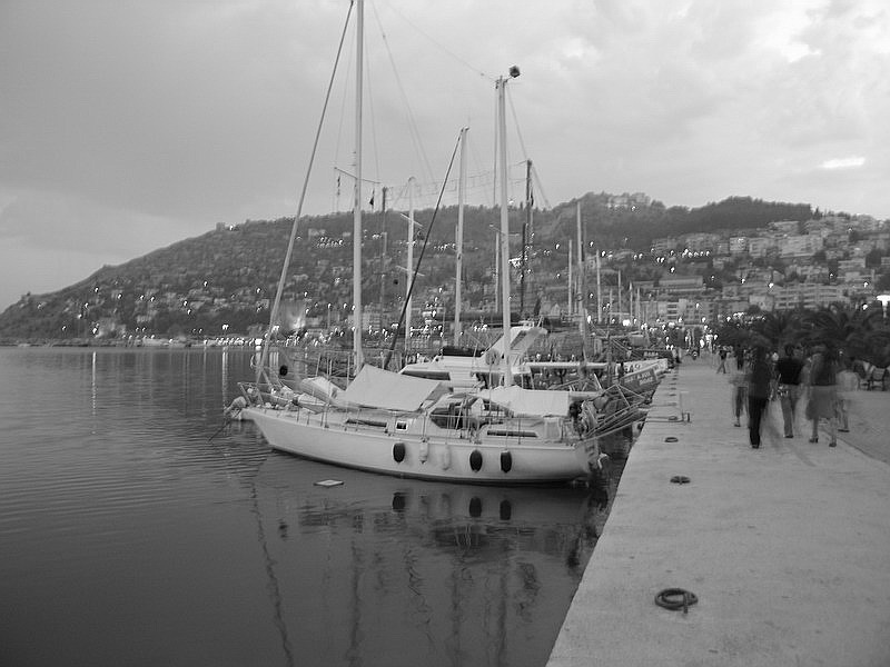 photo "***" tags: travel, black&white, Europe