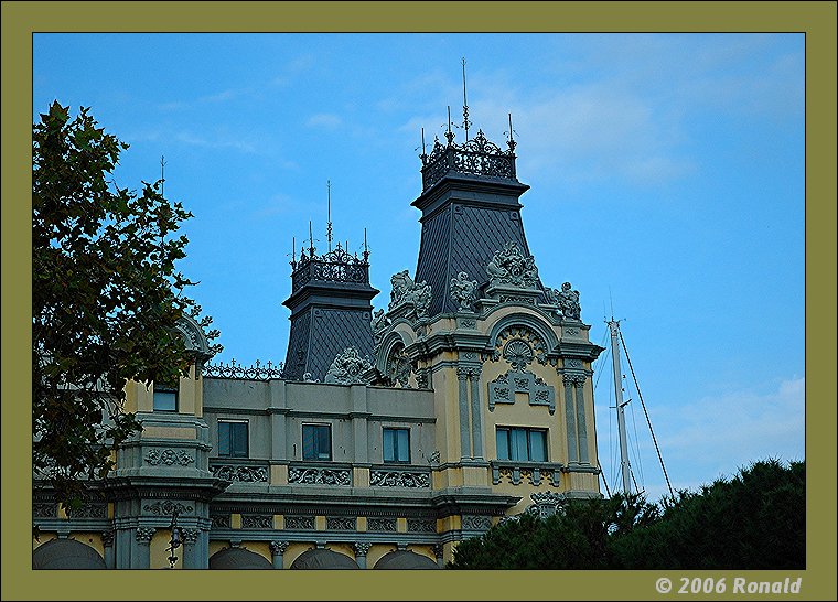 photo "Post-office Barcelona" tags: travel, Europe