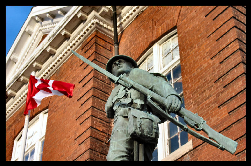 фото "war memorial, small town, Ontario, Canada" метки: репортаж, путешествия, Северная Америка