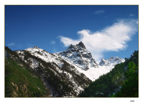 photo "Seeking the peak" tags: landscape, mountains