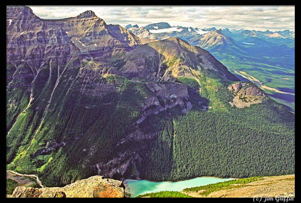 photo "Finally at the summit" tags: landscape, mountains, water