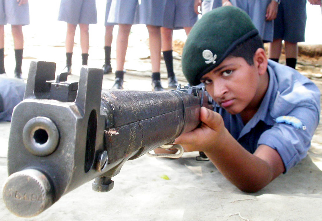 photo "Budding Soldier" tags: reporting, 