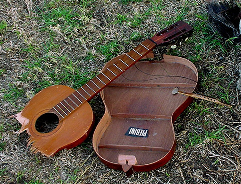фото "What have You done to my song?" метки: разное, 