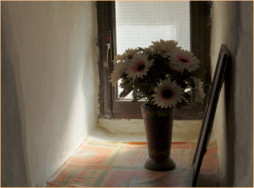 photo "A window of a small church" tags: still life, 