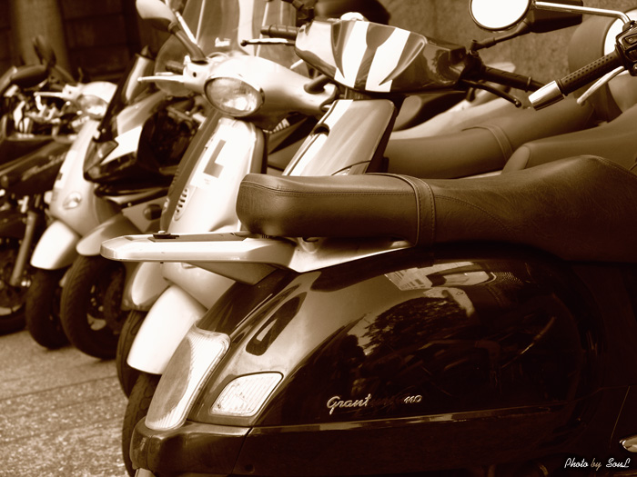 photo "....iron horses in time of rest" tags: travel, technics, Europe