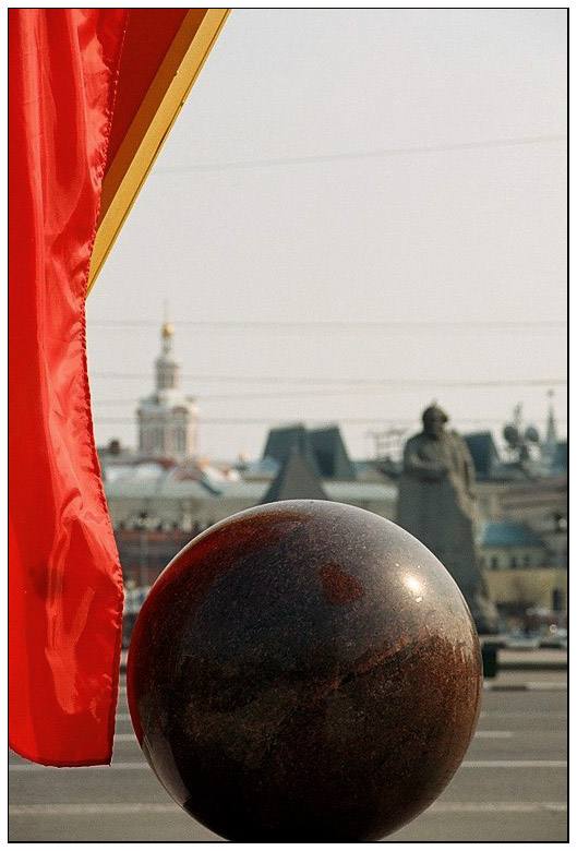 фото "А Карл Маркс не виноват..." метки: архитектура, жанр, пейзаж, 