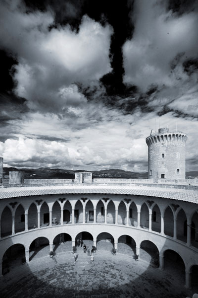 photo "Castello Bellver" tags: architecture, landscape, 