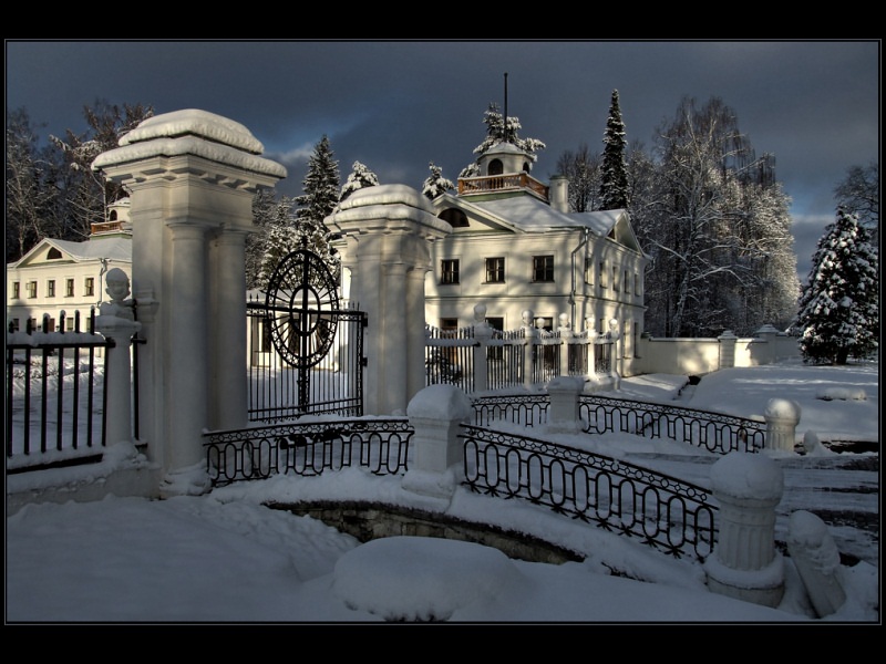 photo "Свет VS Тень" tags: architecture, landscape, winter