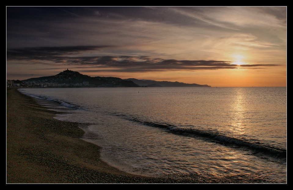 photo "The sea licks coast" tags: landscape, sunset, water