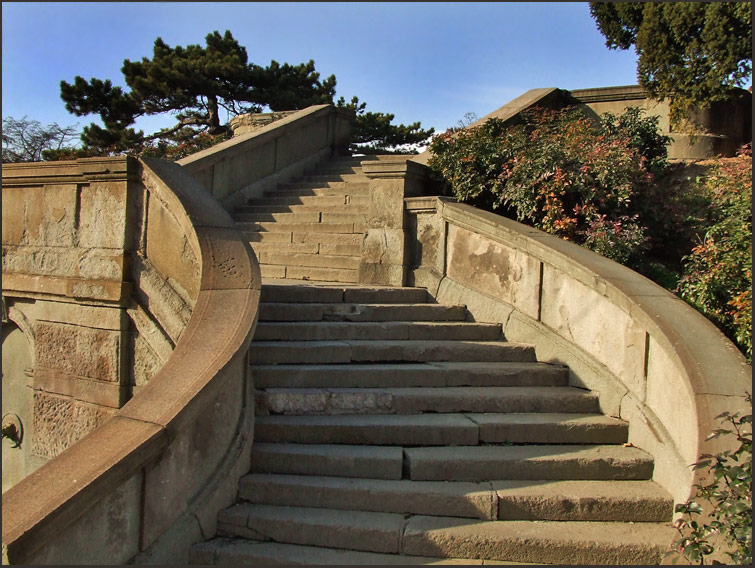 photo "Stairs to garden" tags: architecture, landscape, 