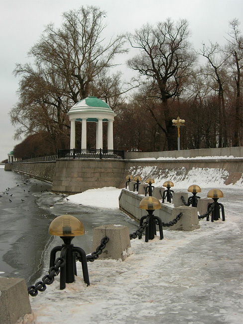 photo "the-illusive-hopes" tags: architecture, landscape, winter