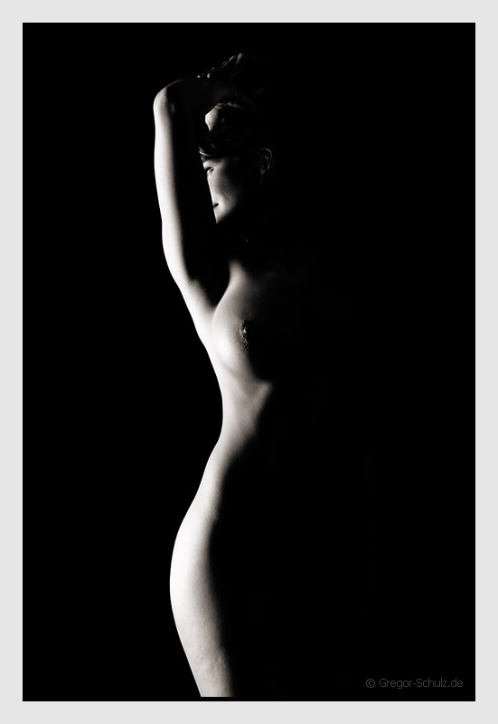 photo "reduction" tags: nude, black&white, 