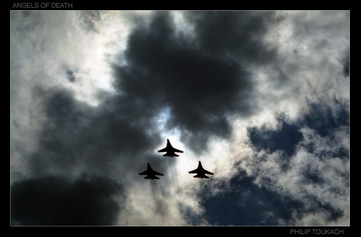 photo "Angels of death" tags: technics, landscape, clouds