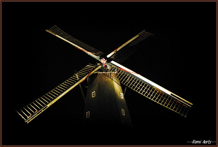 photo "windmill in the night" tags: architecture, landscape, night