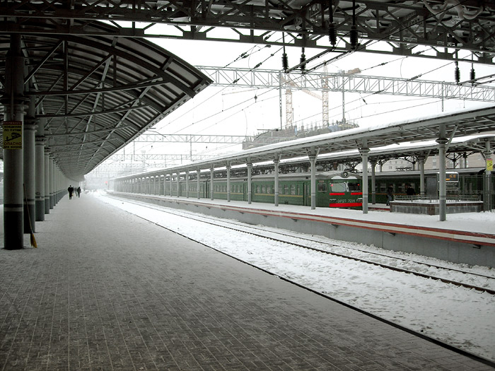 photo "the-train-wheel-clatte" tags: architecture, landscape, winter