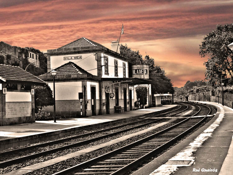 photo "Train Station" tags: montage, travel, Europe