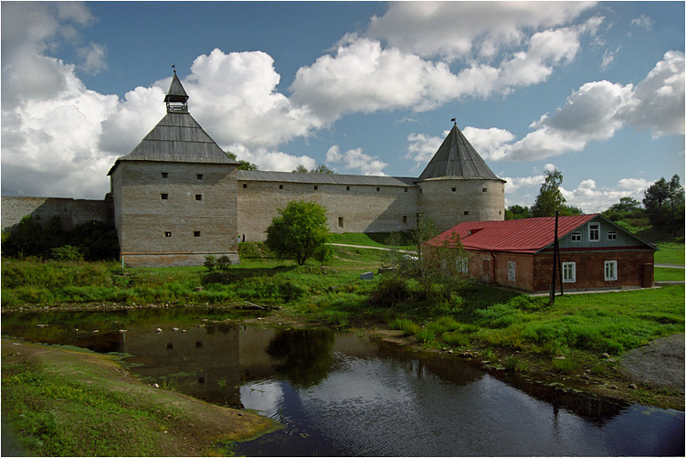 фото "Старая Ладога" метки: архитектура, пейзаж, облака