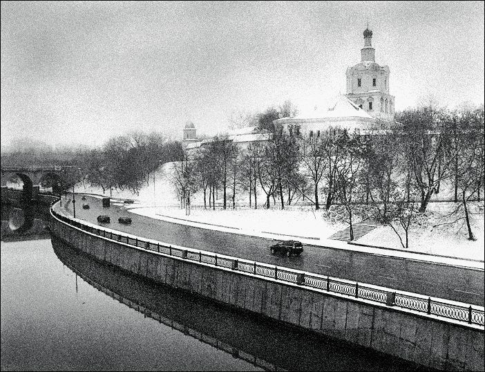 photo "Moscow, Spas-Andronnikov monastery" tags: landscape, black&white, winter