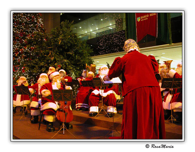 photo "Sta Claus Orchestra to claim 2007" tags: , 