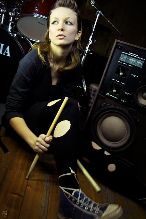 фото "let the tin drums play" метки: портрет, женщина