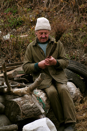 photo "Хороший веник - крепкий веник" tags: portrait, genre, man